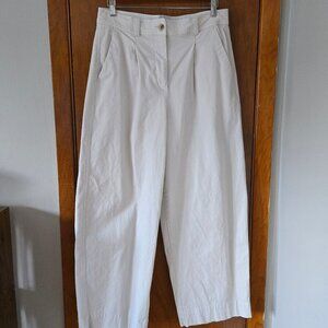 Old Navy Extra High-Waisted Barrel Wide-Leg Pants in Off-white, 12